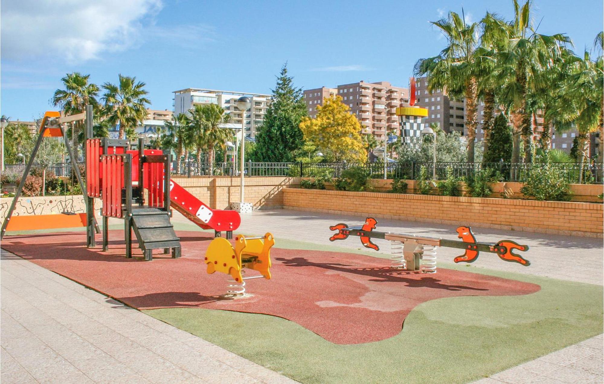 Beautiful Apartment In Oropesa Del Mar With Wifi Exteriör bild